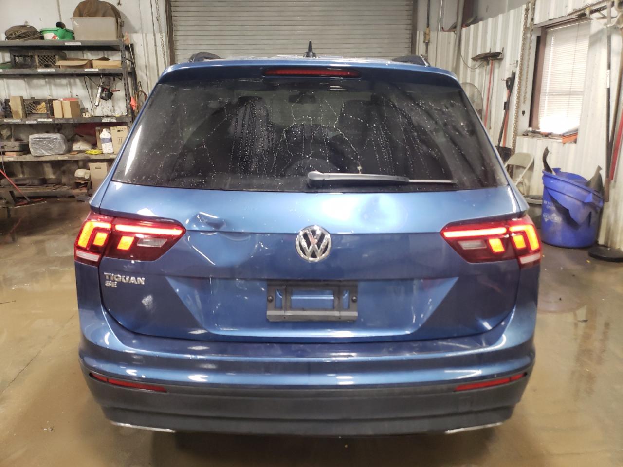 2019 Volkswagen Tiguan VIN 3VV3B7AX2KM047852 Copart auction photo, side / rear end damage thumbnail 6