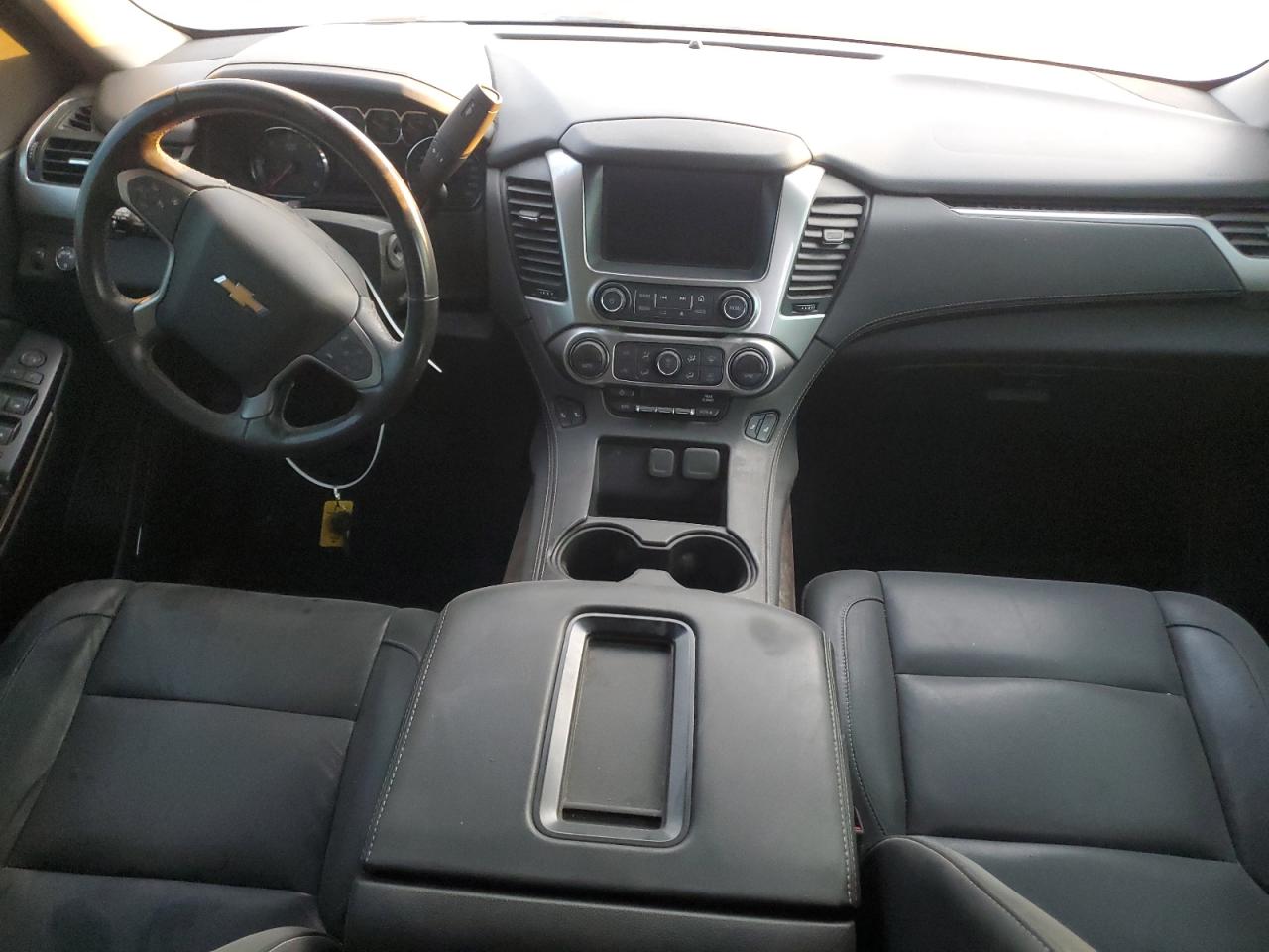 2019 Chevrolet Tahoe VIN 1GNSCBKC0KR186194 Copart auction photo, water/flood damage thumbnail 8