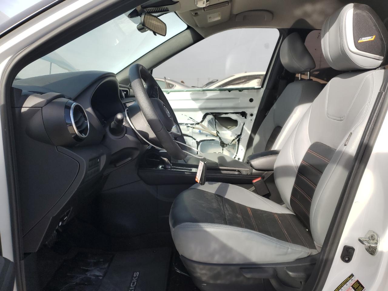 2024 Nissan Kicks VIN 3N1CP5DV7RL496851 Copart auction photo, front end / side damage thumbnail 7