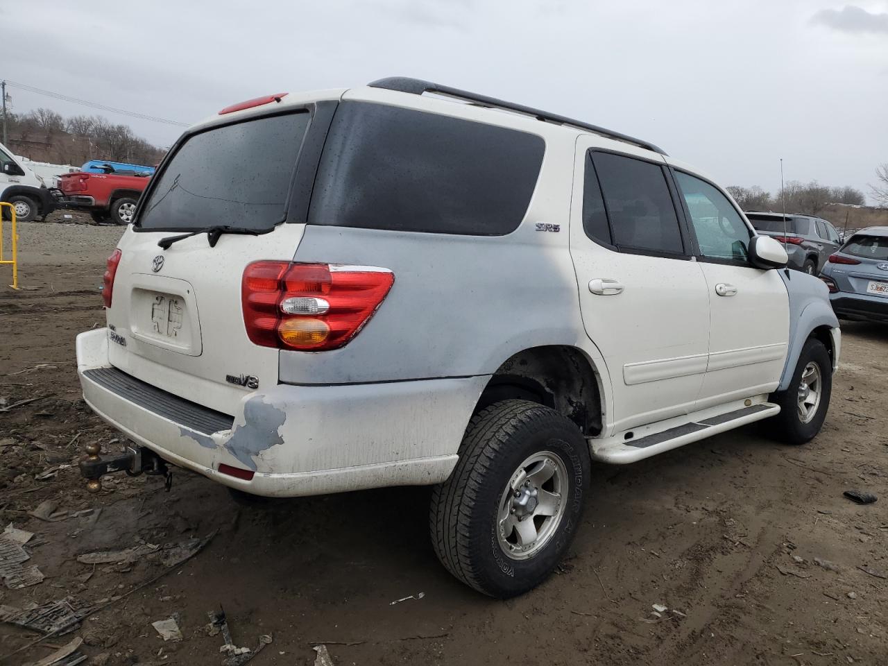 2002 Toyota Sequoia VIN 5TDZT34AX2S136025 Copart auction photo, front end damage thumbnail 3
