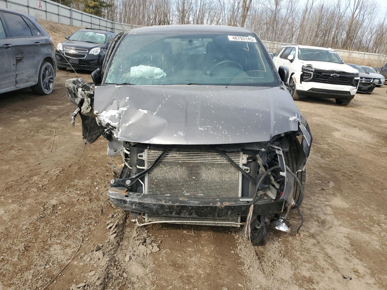 2017 Dodge Caravan VIN 2C4RDGEG6HR663357 Copart auction photo, all over damage thumbnail 5