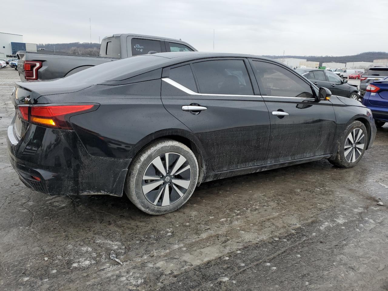 2019 Nissan Altima VIN 1N4BL4DV9KC119265 Copart auction photo, front end / side damage thumbnail 3