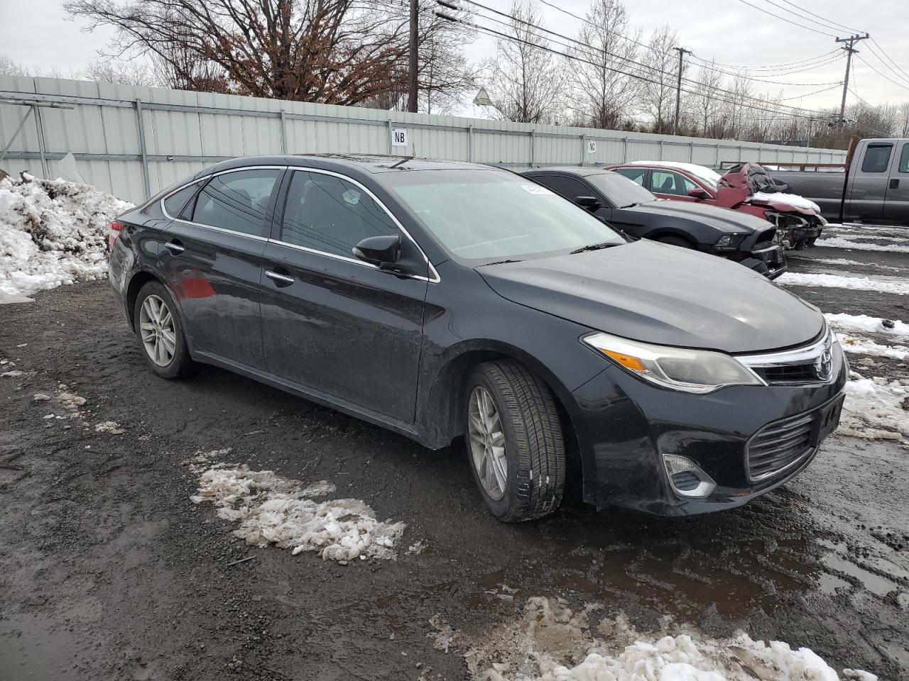 2014 Toyota Avalon VIN 4T1BK1EB1EU098650 Copart auction photo, front end / minor dent/scratches damage thumbnail 4