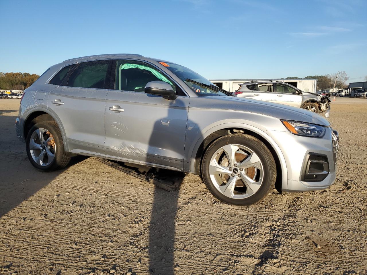 2021 Audi Q5 VIN WA1BAAFY0M2006734 Copart auction photo, front end / side damage thumbnail 4