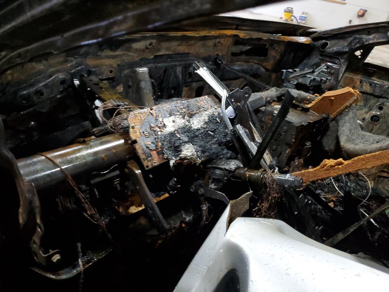 2014 Toyota Camry VIN 4T4BF1FK5ER415564 Copart auction photo, burn damage thumbnail 9