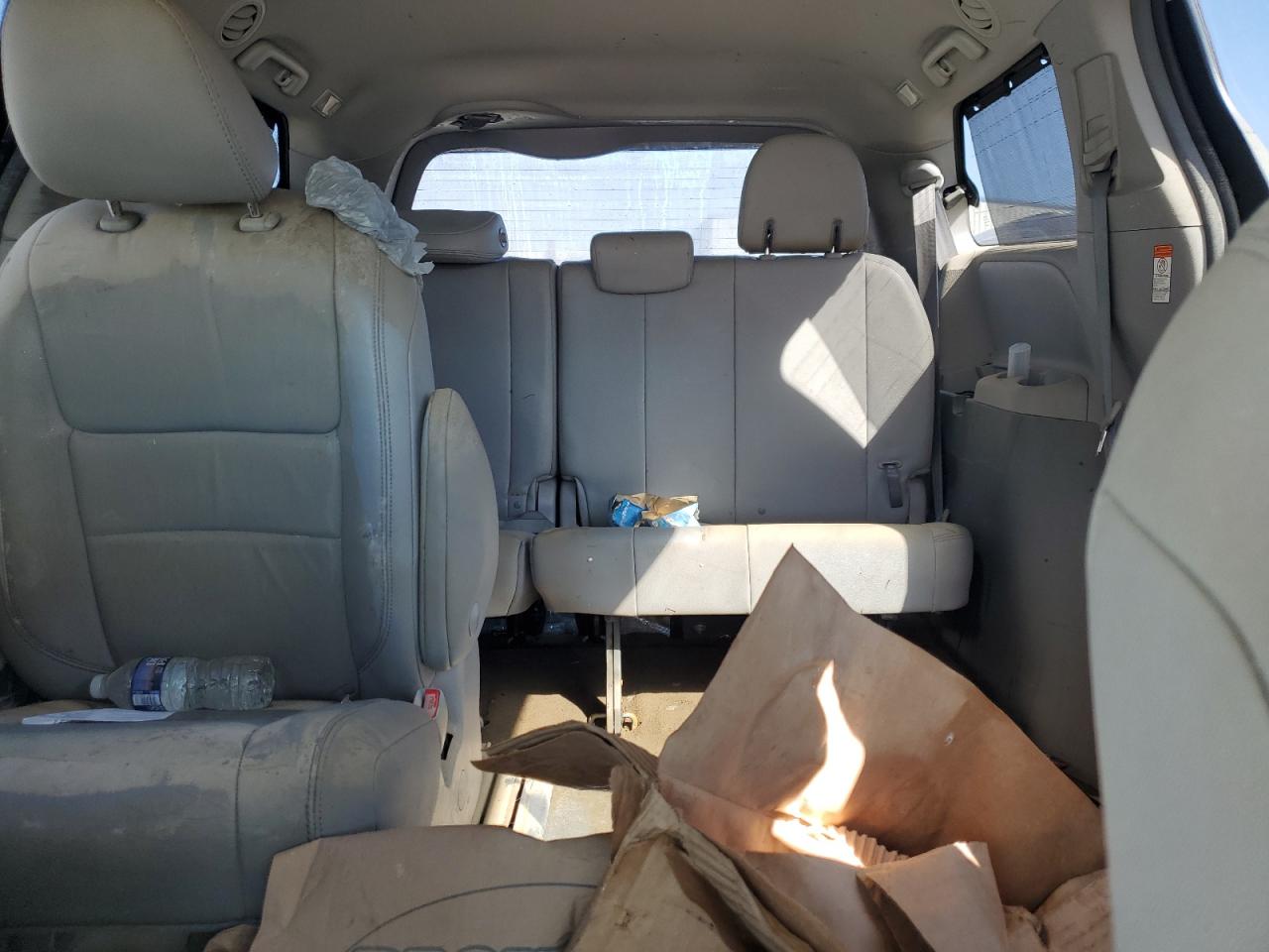 2018 Toyota Sienna VIN 5TDYZ3DC7JS926098 Copart auction photo, water/flood damage thumbnail 10