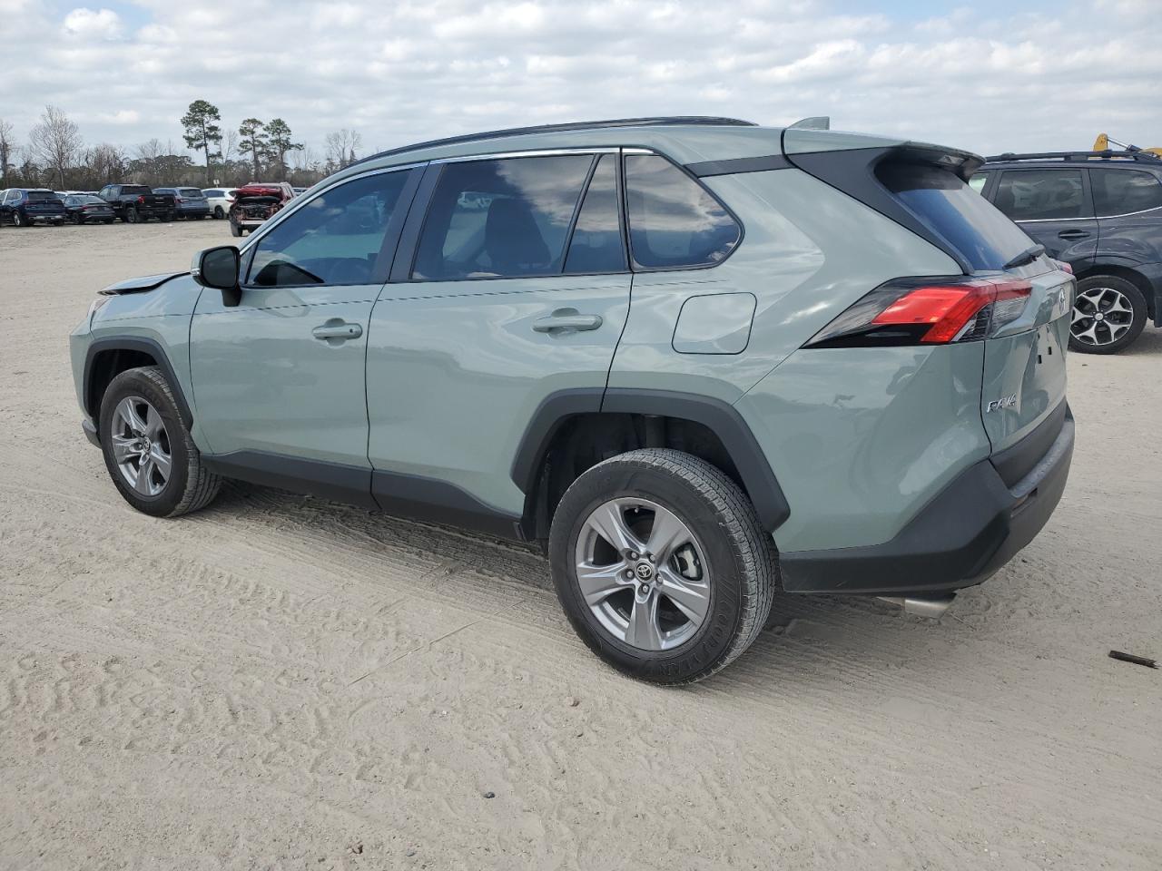 2022 Toyota RAV 4 VIN 2T3W1RFV1NW188576 Copart auction photo, front end damage thumbnail 2