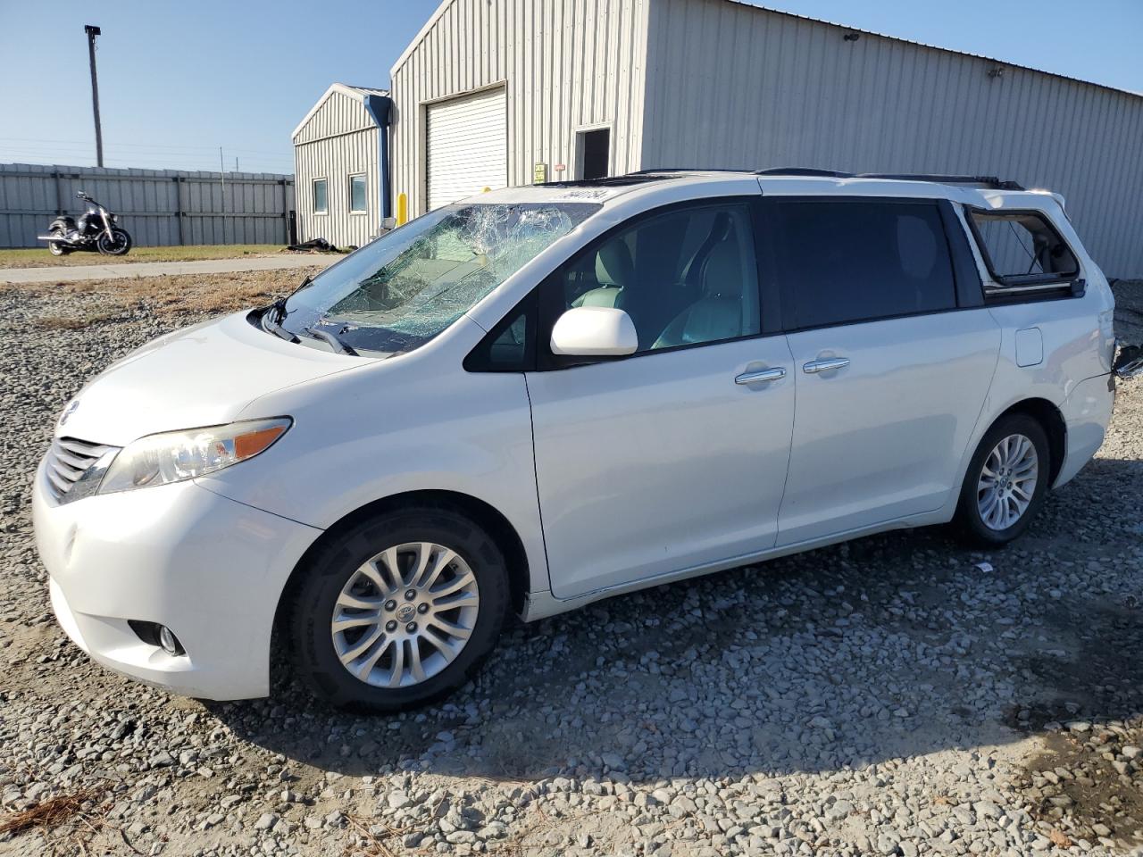 2015 Toyota Sienna VIN 5TDYK3DC3FS627543