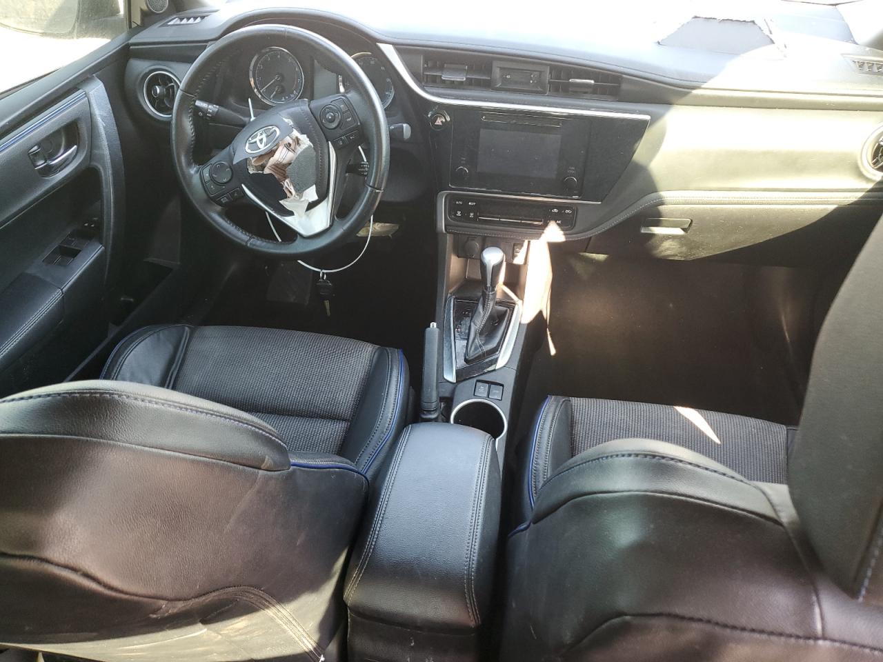 2019 Toyota Corolla VIN 5YFBURHE9KP883459 Copart auction photo, front end / side damage thumbnail 8