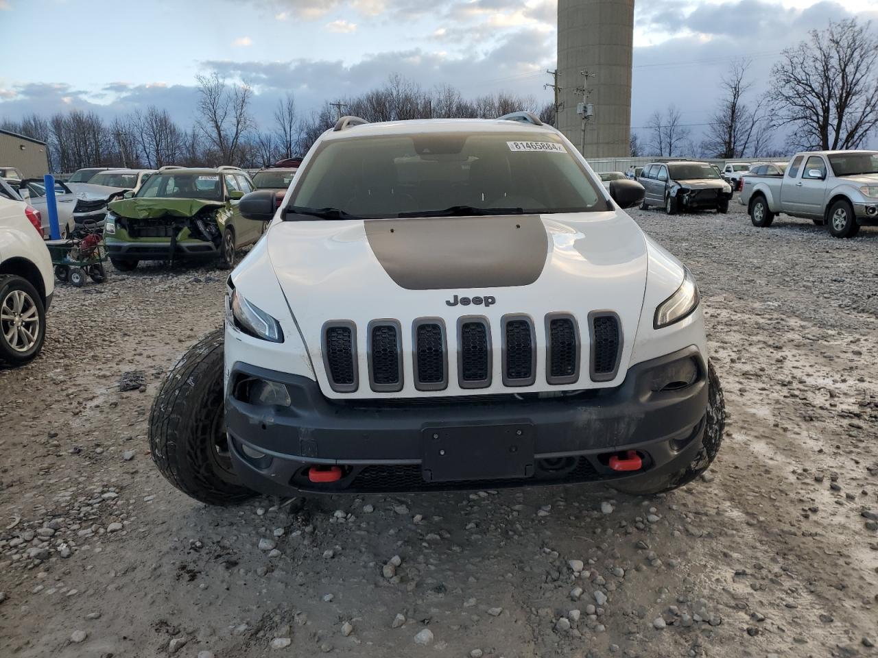 2018 Jeep Cherokee VIN 1C4PJMBX3JD502685 Copart auction photo, front end / side damage thumbnail 5