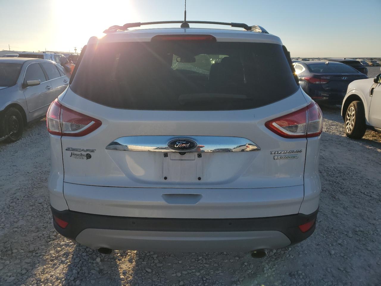2016 Ford Escape VIN 1FMCU0J99GUC57980 Copart auction photo, front end damage thumbnail 6