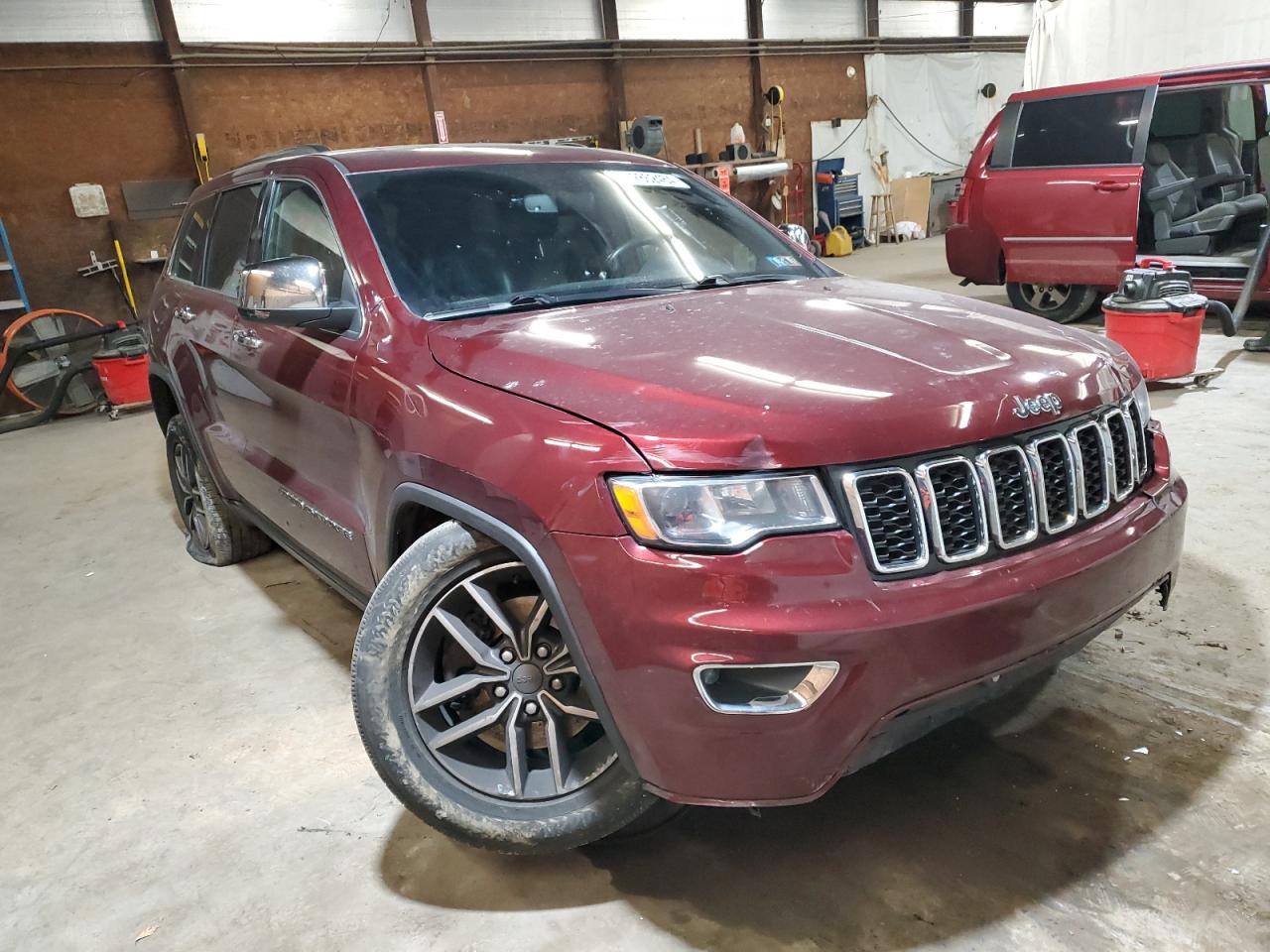 2019 Jeep Grand Cherokee VIN 1C4RJFBGXKC777188 Copart auction photo, all over damage thumbnail 4