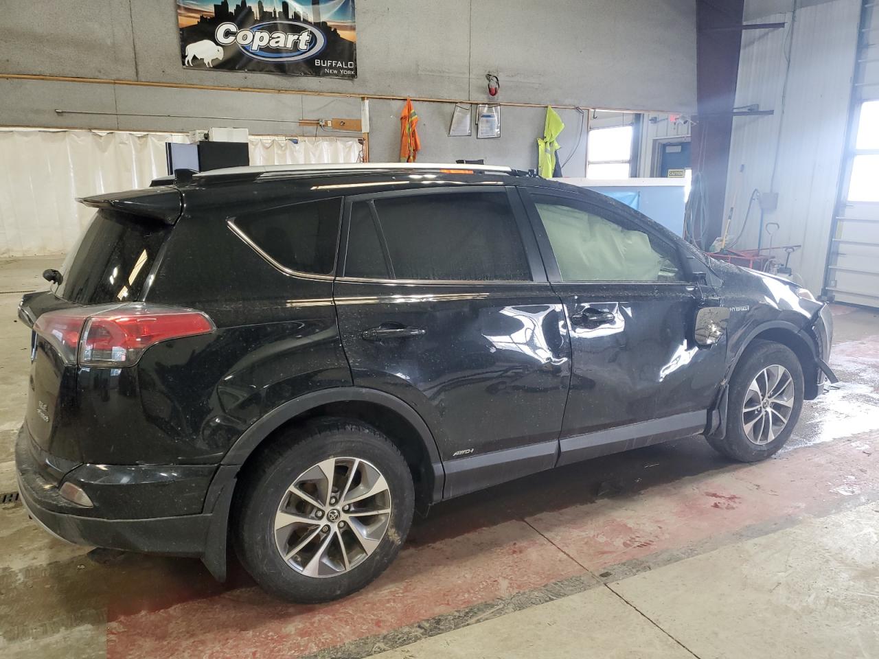 2018 Toyota RAV 4 VIN JTMRJREV7JD163087 Copart auction photo, rollover damage thumbnail 3
