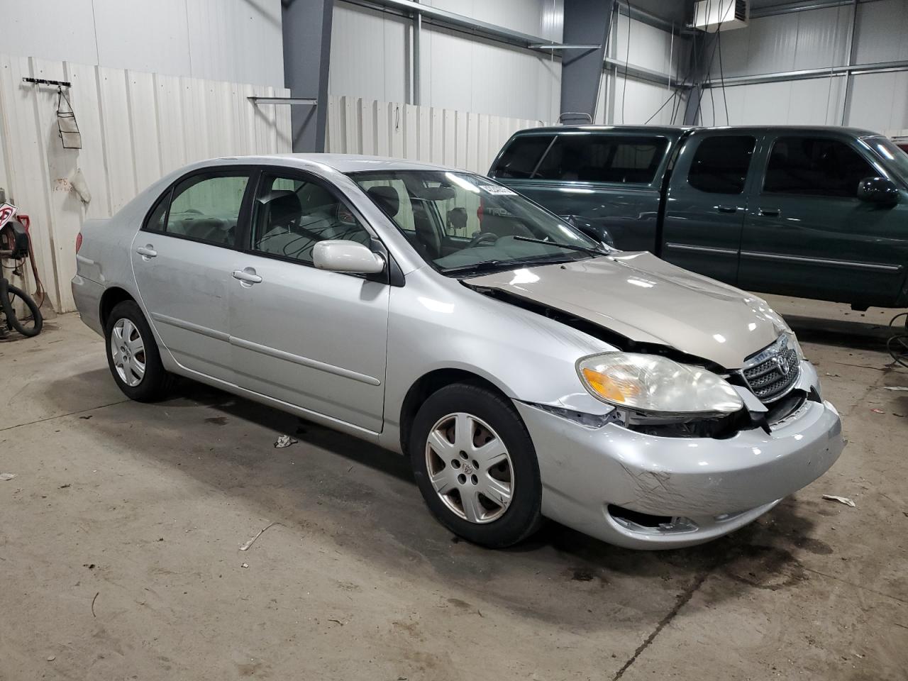 2007 Toyota Corolla VIN JTDBR32E970131317 Copart auction photo, front end / side damage thumbnail 4