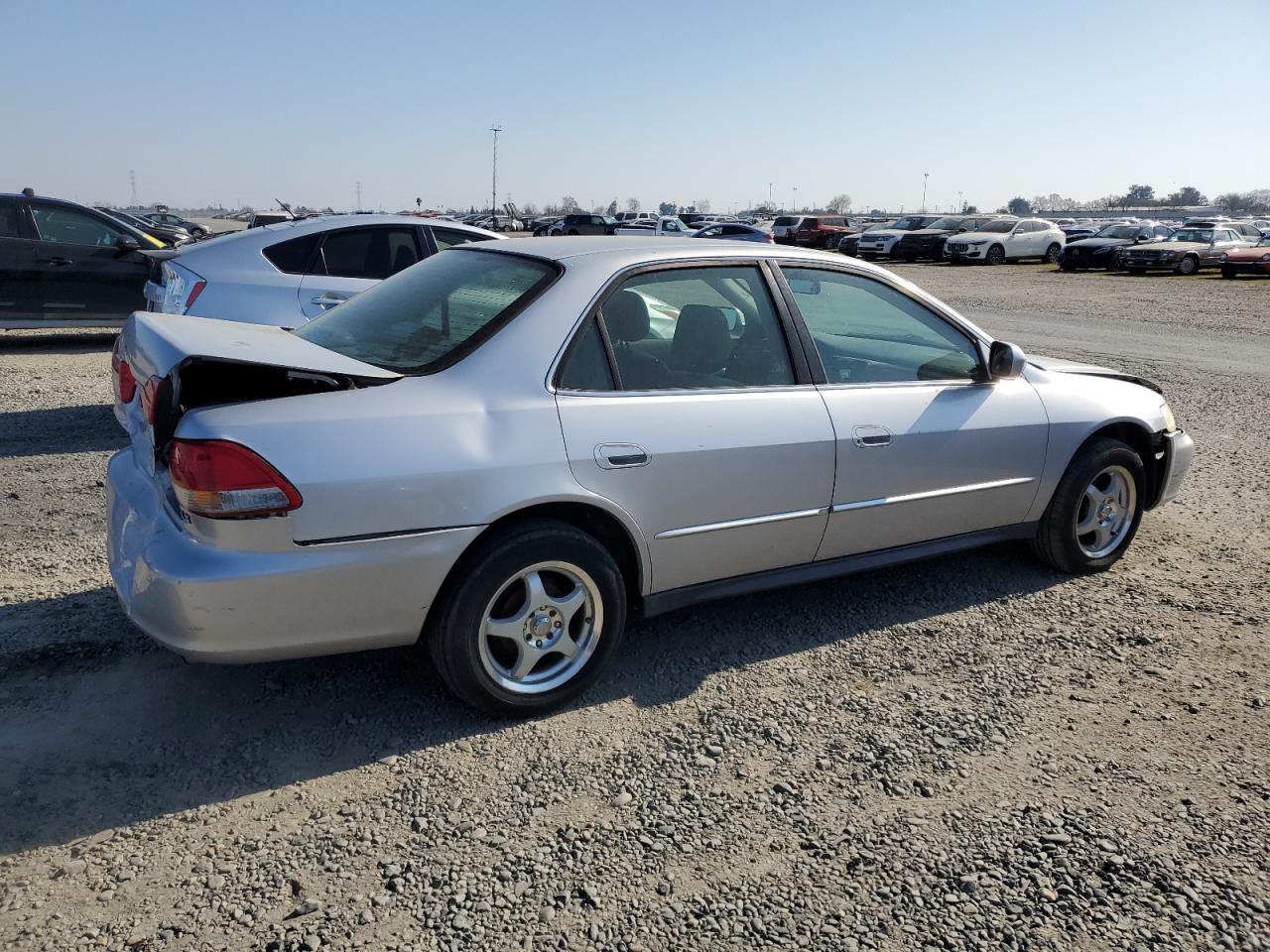 2002 Honda Accord VIN 3HGCG66532G705275 Copart auction photo, front end / rear end damage thumbnail 3