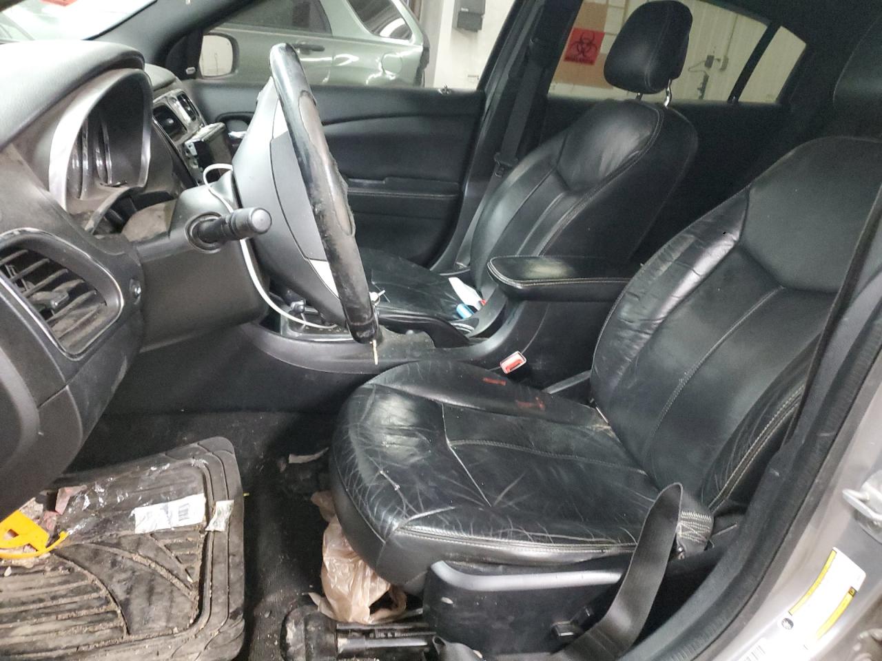 2013 Chrysler 200 VIN 1C3CCBCG5DN583252 Copart auction photo, side / minor dent/scratches damage thumbnail 7