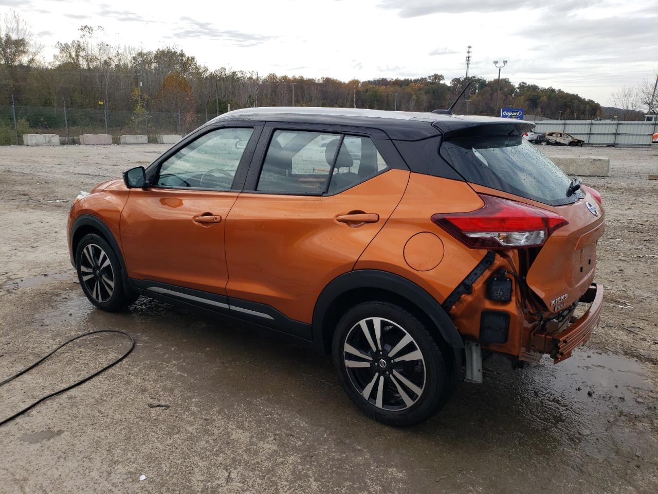 2019 Nissan Kicks VIN 3N1CP5CU0KL561957 Copart auction photo, side / rear end damage thumbnail 2