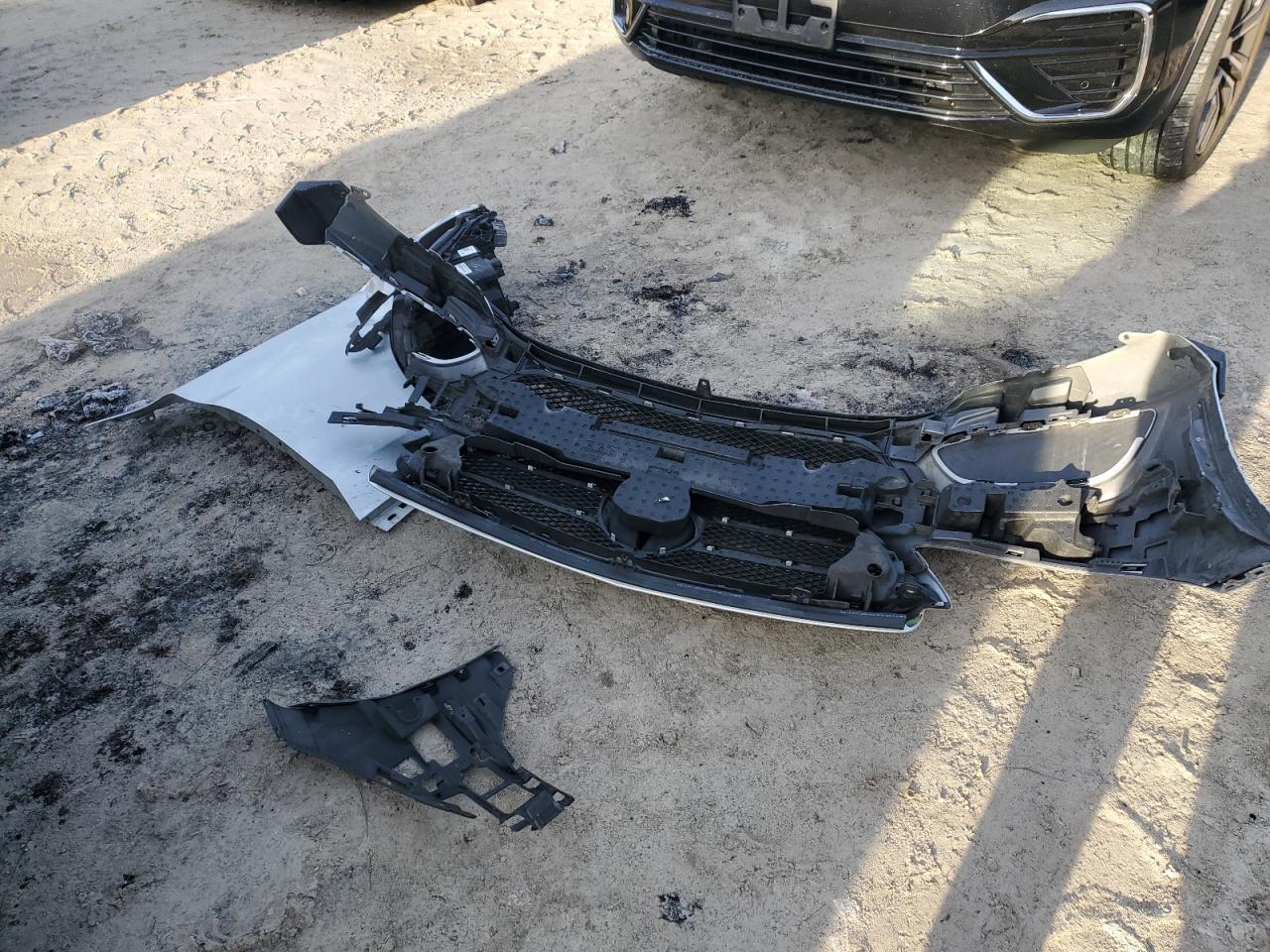 2015 Mercedes-Benz C-klasse VIN 55SWF4KB1FU037419 Copart auction photo, front end damage thumbnail 12