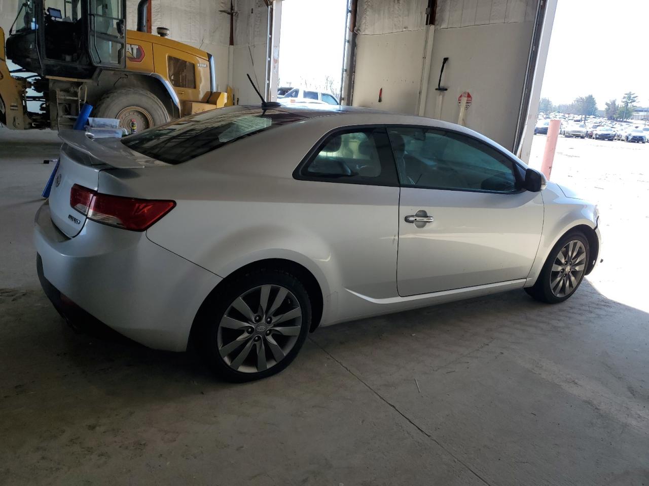 2011 KIA Forte VIN KNAFW6A32B5408541 Copart auction photo, front end / mechanical damage thumbnail 3