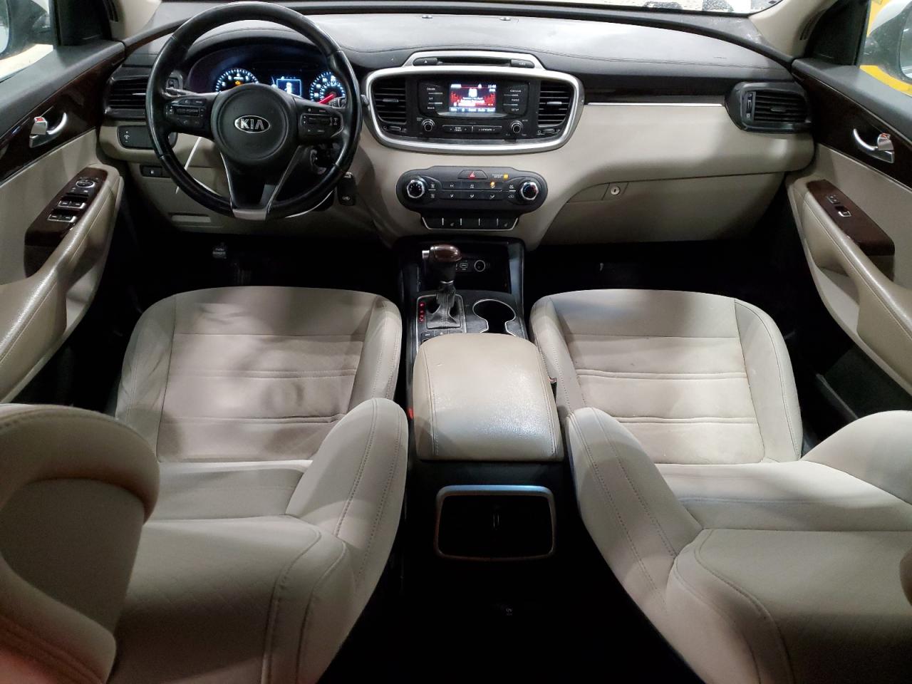 2016 KIA Sorento VIN 5XYPGDA59GG079653 Copart auction photo, minor dent/scratches damage thumbnail 8