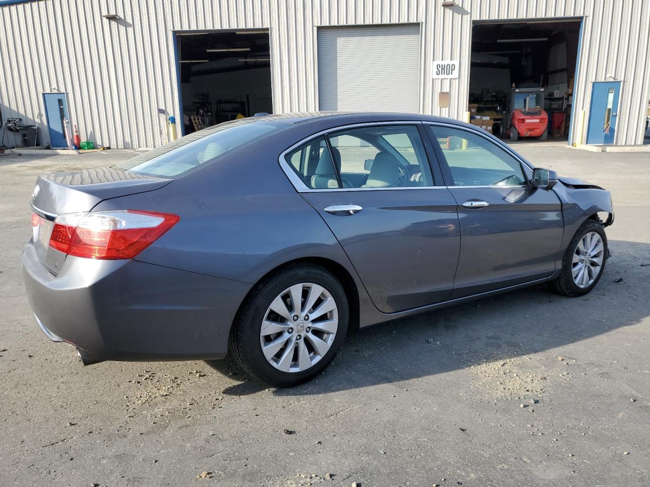 2013 Honda Accord VIN 1HGCR2F86DA092339 Copart auction photo, front end / side damage thumbnail 3