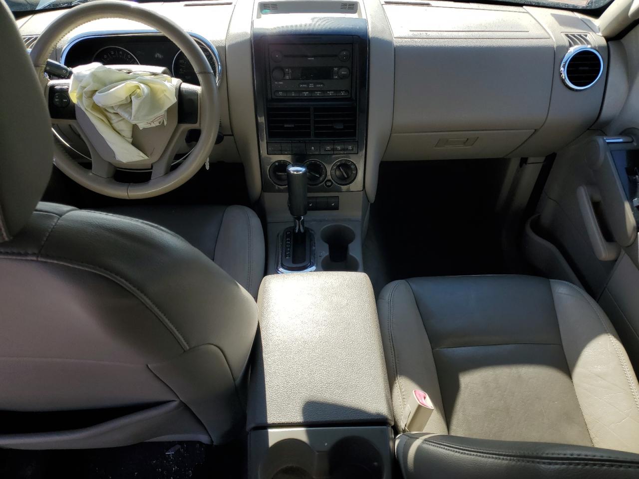 2007 Ford Explorer VIN 1FMEU73E47UB66210 Copart auction photo, front end / minor dent/scratches damage thumbnail 8