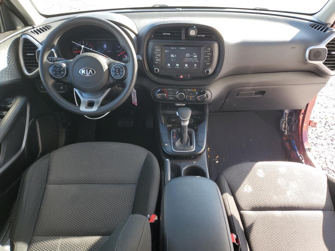2020 KIA Soul VIN KNDJ23AU6L7083933 Copart auction photo, front end / side damage thumbnail 8