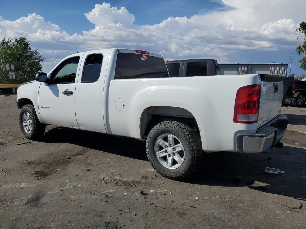 2010 GMC Sierra VIN 1GTSCVE0XAZ298916 Copart auction photo, front end / side damage thumbnail 2
