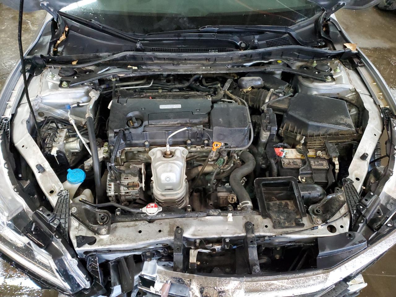2017 Honda Accord VIN 1HGCR2F5XHA021012 Copart auction photo, front end damage thumbnail 11