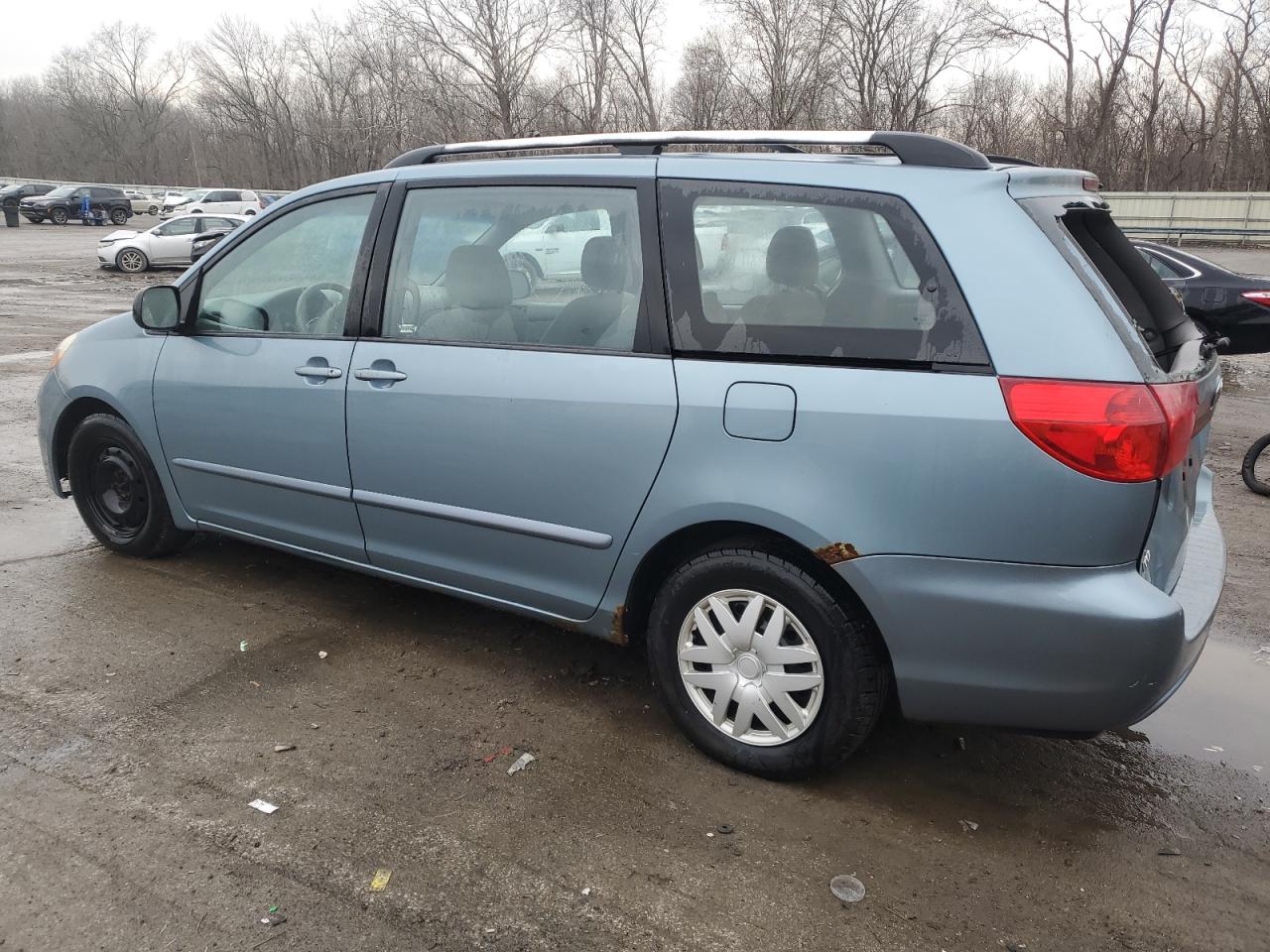 2009 Toyota Sienna VIN 5TDZK23C69S235418 Copart auction photo, front end / rear end damage thumbnail 2