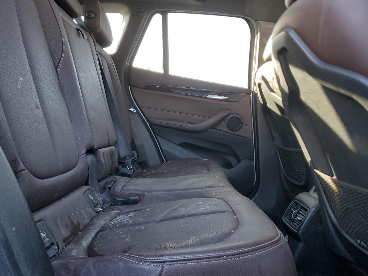 2016 BMW X1 VIN WBXHT3C31G5E48073 Copart auction photo, front end / minor dent/scratches damage thumbnail 11