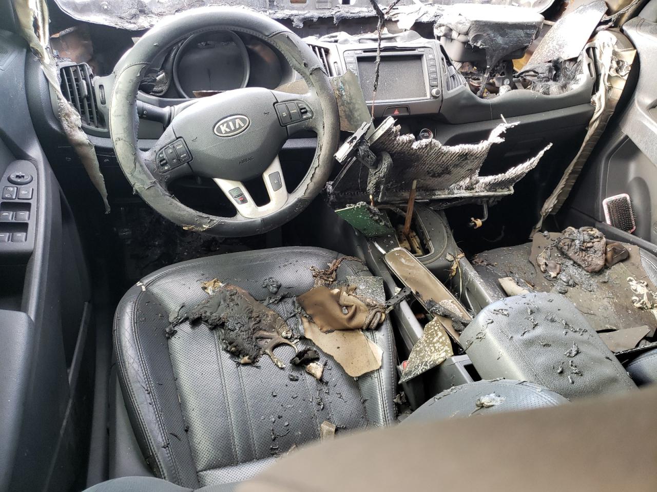 2012 KIA Sportage VIN KNDPC3A28C7187359 Copart auction photo, burn - engine / burn - interior damage thumbnail 8