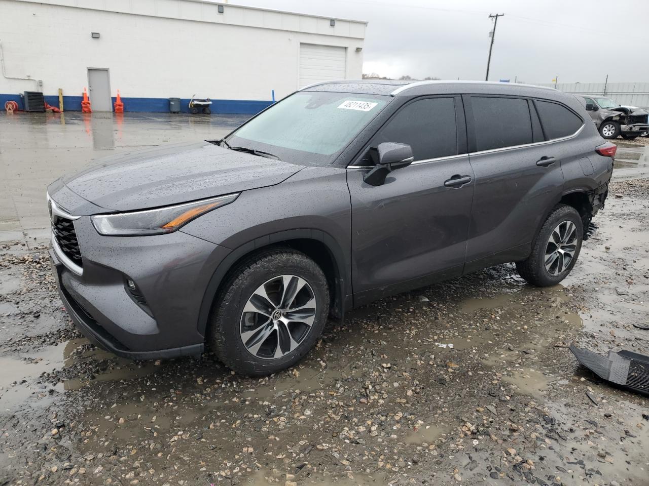 2022 Toyota Highlander VIN 5TDGZRBH4NS227658