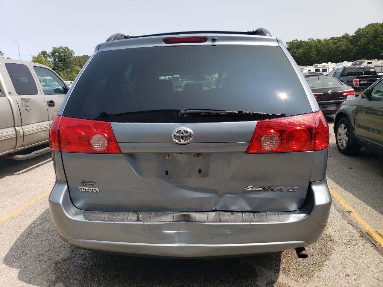 2010 Toyota Sienna VIN 5TDKK4CC3AS302171 Copart auction photo, rear end / front end damage thumbnail 6