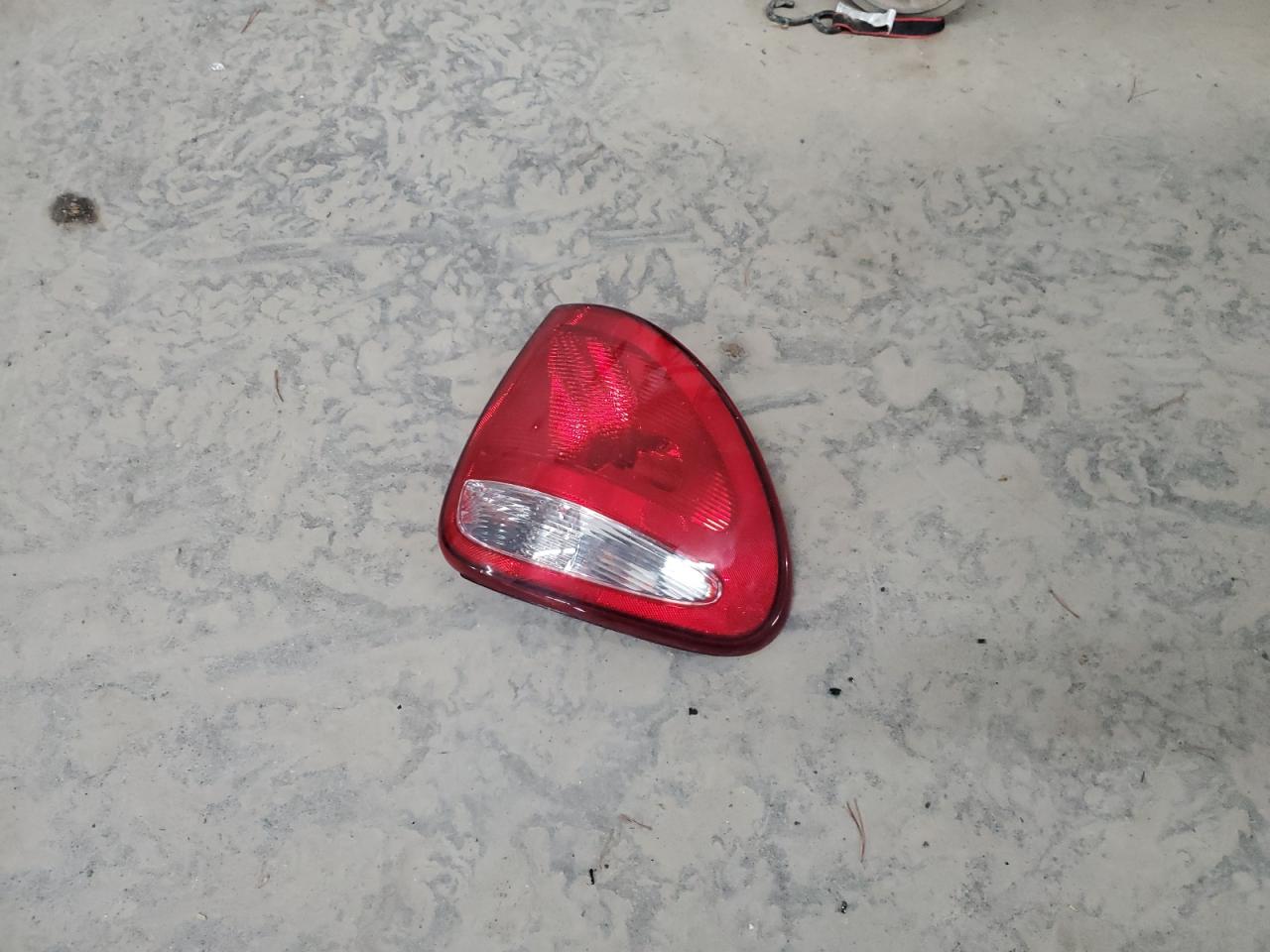 2005 Chrysler Town & Country VIN 2C4GP44R05R551813 Copart auction photo, vandalism / minor dent/scratches damage thumbnail 13