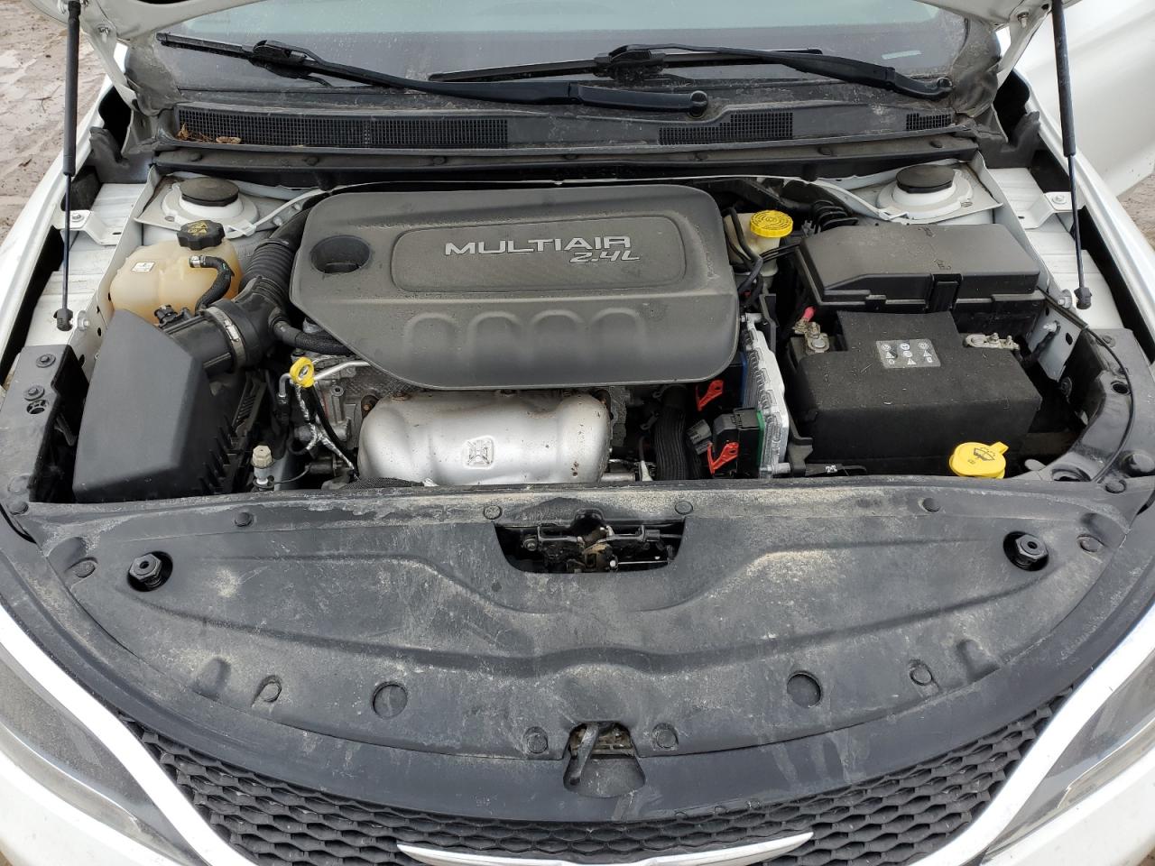 2016 Chrysler 200 VIN 1C3CCCAB9GN142970 Copart auction photo, rear end / minor dent/scratches damage thumbnail 11