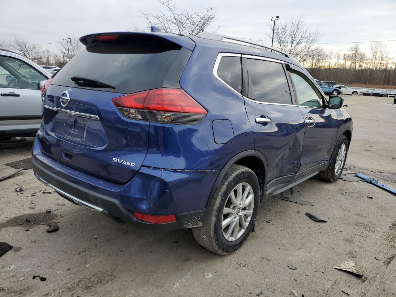2017 Nissan Rogue VIN 5N1AT2MV5HC858308 Copart auction photo, front end damage thumbnail 3