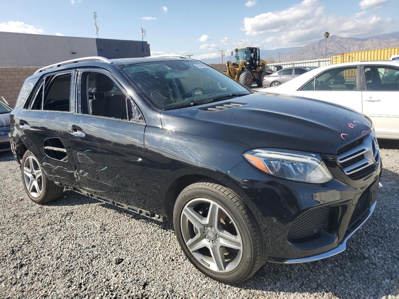 2016 Mercedes-Benz GLE VIN 4JGDA5GB8GA685738 Copart auction photo, rear end / side damage thumbnail 4