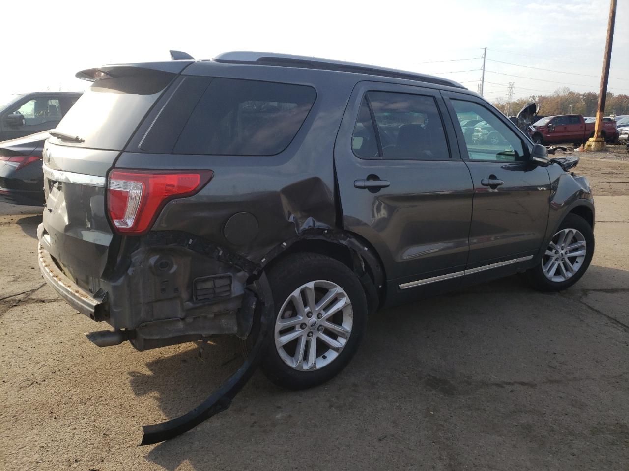 2017 Ford Explorer VIN 1FM5K7D80HGB78028 Copart auction photo, all over damage thumbnail 3