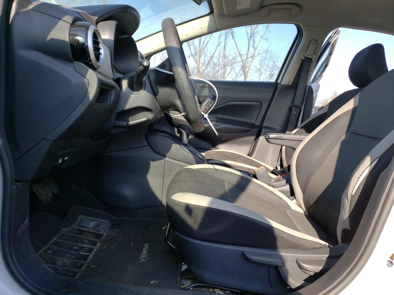 2020 Nissan Versa VIN 3N1CN8EV5LL849701 Copart auction photo, vandalism / minor dent/scratches damage thumbnail 7