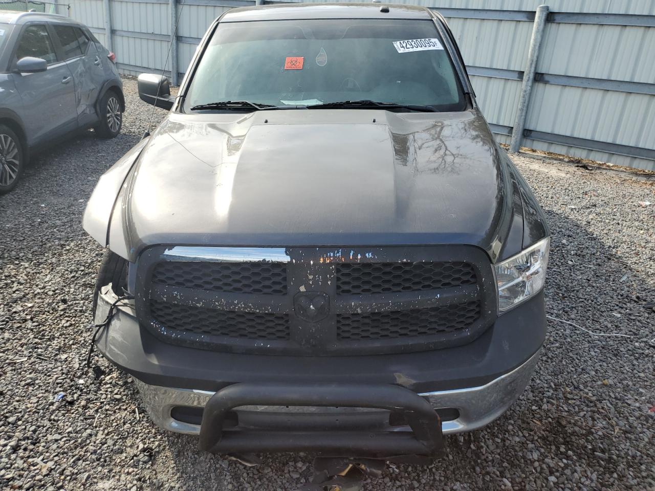 2017 RAM 1500 VIN 3C6JR6AG1HG745704 Copart auction photo, front end / side damage thumbnail 5