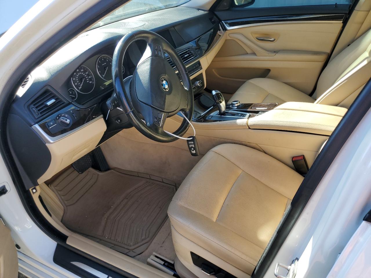 2011 BMW 5er VIN WBAFR1C58BC743887 Copart auction photo, side / front end damage thumbnail 7