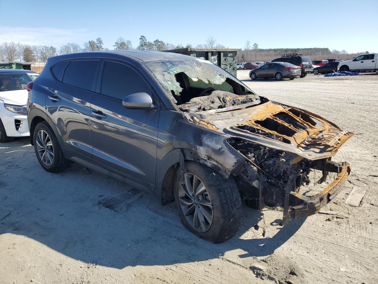 2017 Hyundai Tucson VIN KM8J23A44HU526861 Copart auction photo, burn damage thumbnail 4