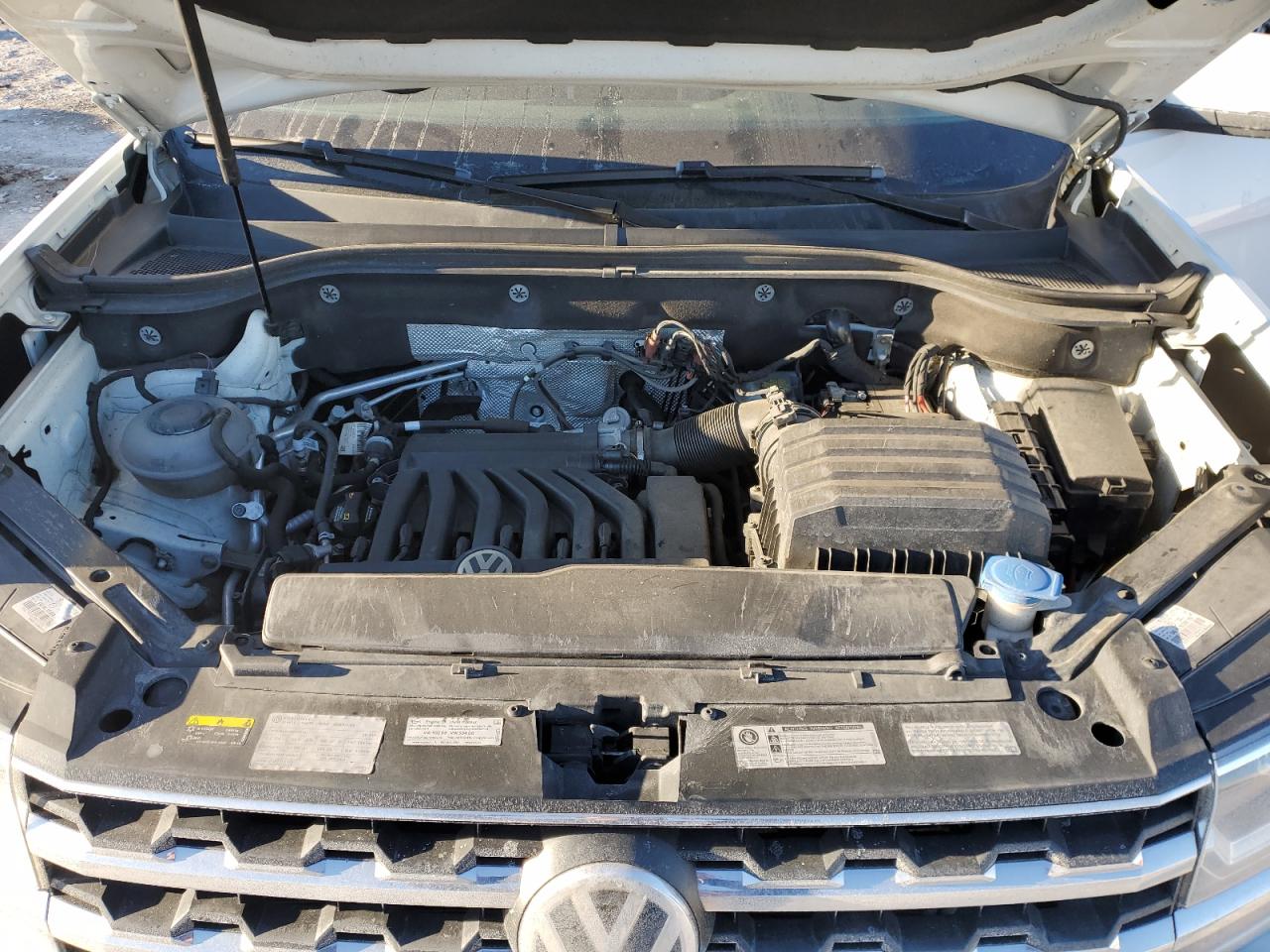 2018 Volkswagen Atlas VIN 1V2MR2CA8JC532893 Copart auction photo, rear end / side damage thumbnail 12