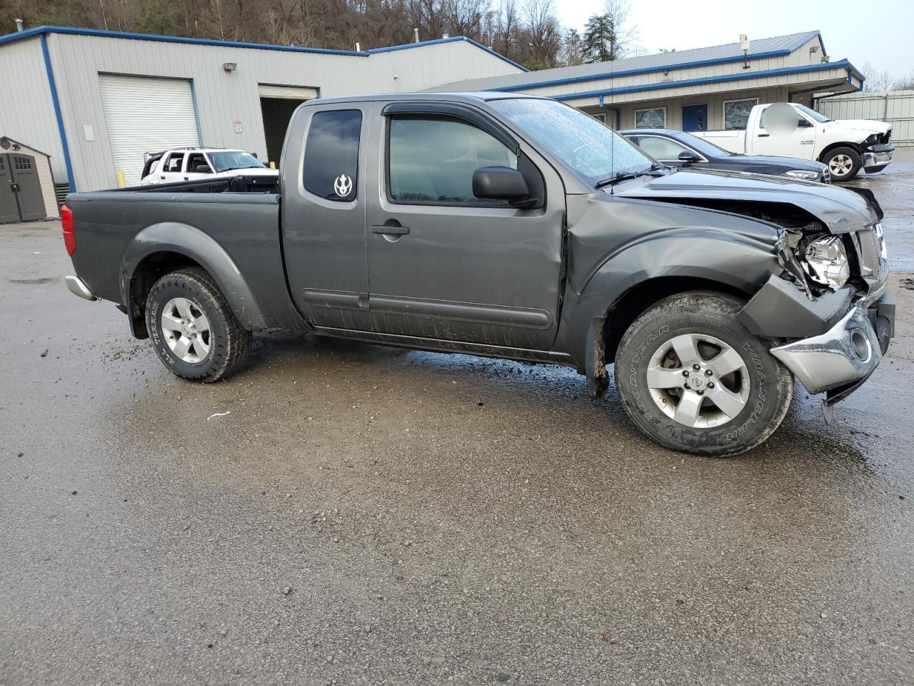 2009 Nissan Navara (Frontier) VIN 1N6AD06W99C404752 Copart auction photo, front end / side damage thumbnail 4