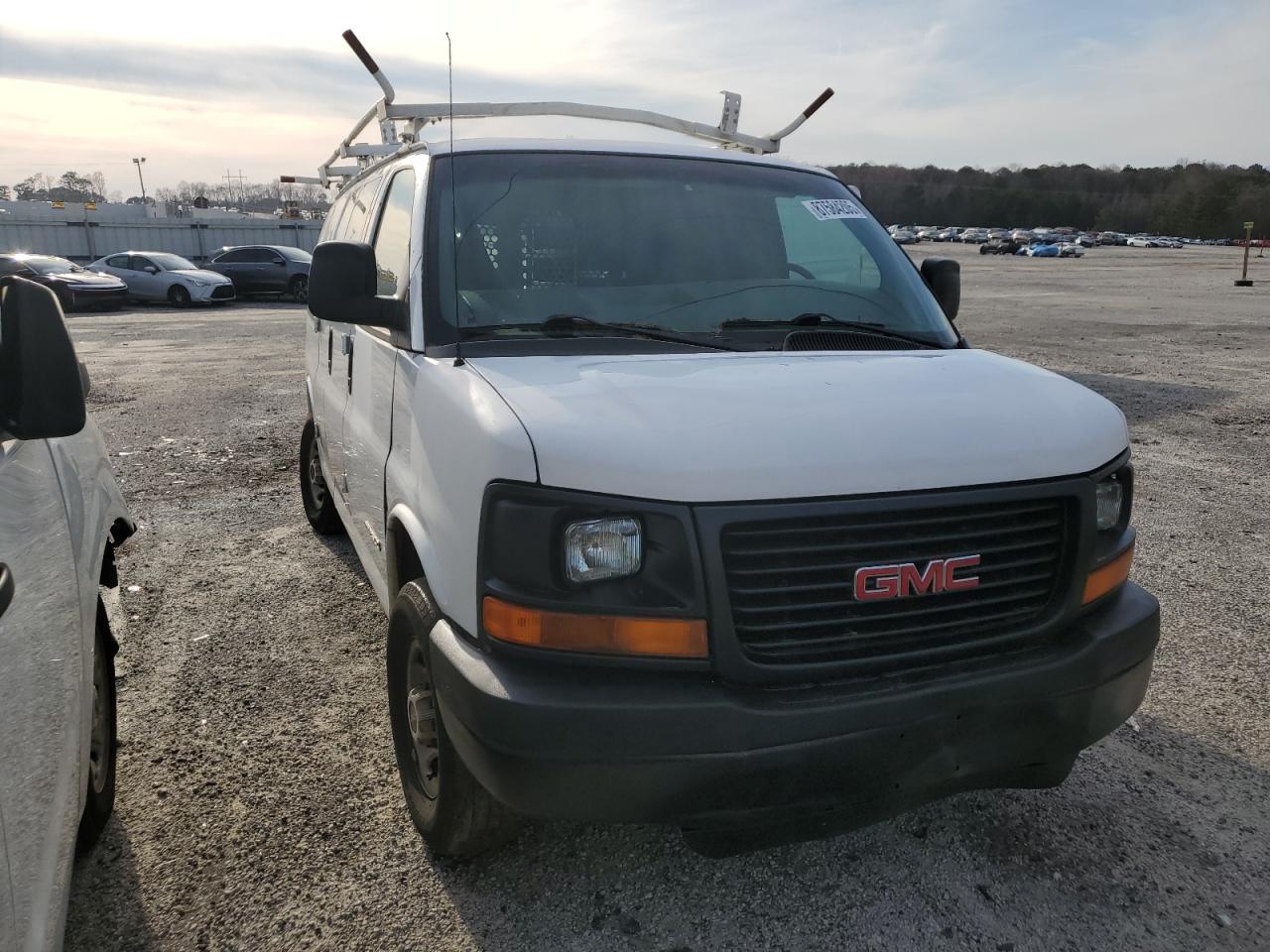 2006 GMC Savana VIN 1GTHG35U961228271 Copart auction photo, all over damage thumbnail 4