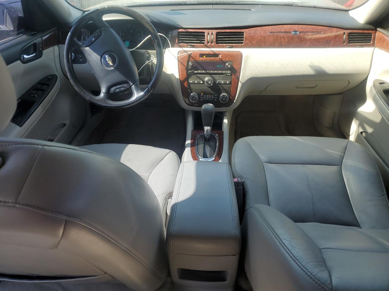 2008 Chevrolet Impala VIN 2G1WT58K289127363 Copart auction photo, front end / minor dent/scratches damage thumbnail 8