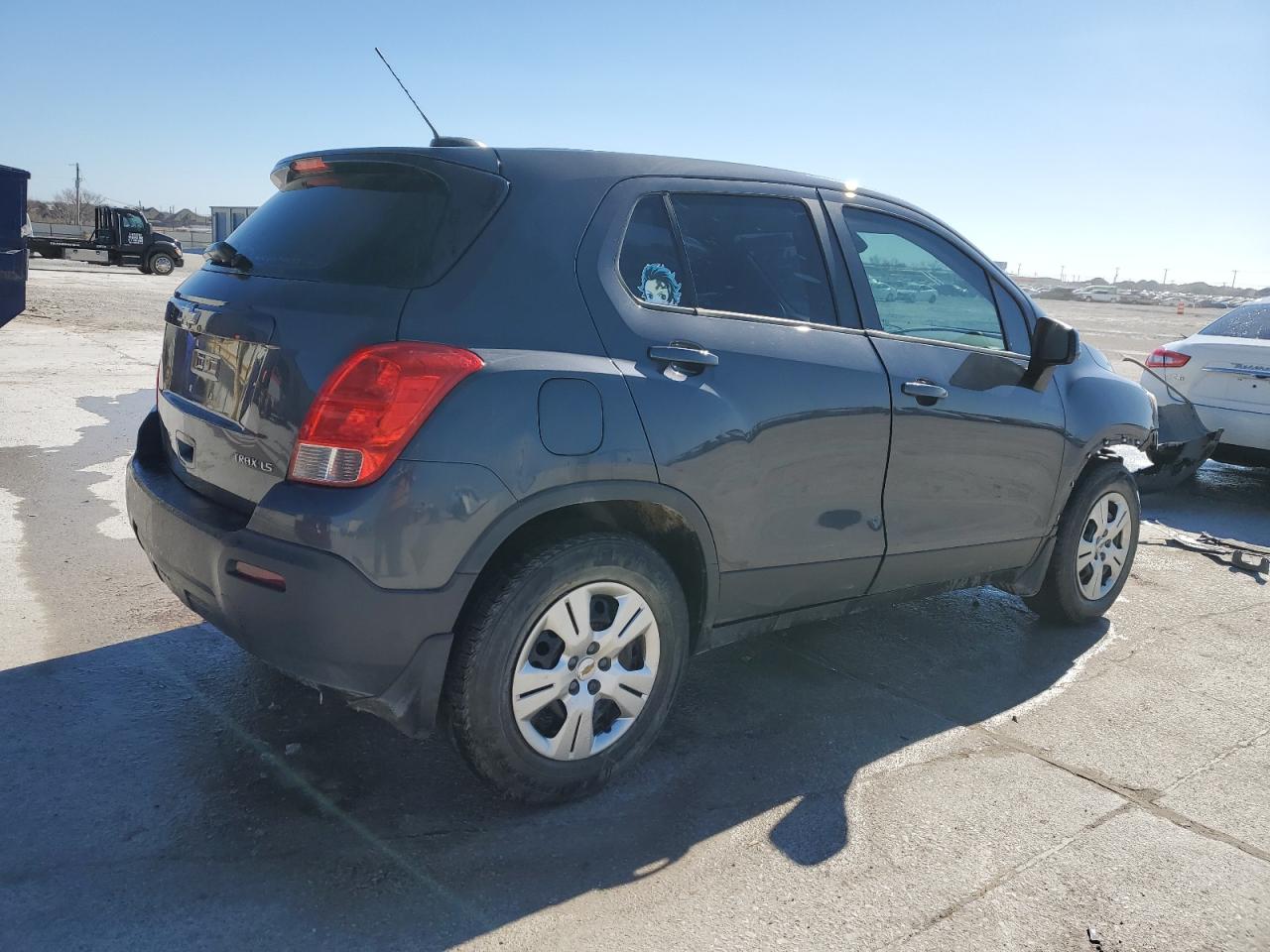 2016 Chevrolet Trax VIN 3GNCJKSB5GL133345 Copart auction photo, front end / hail damage thumbnail 3