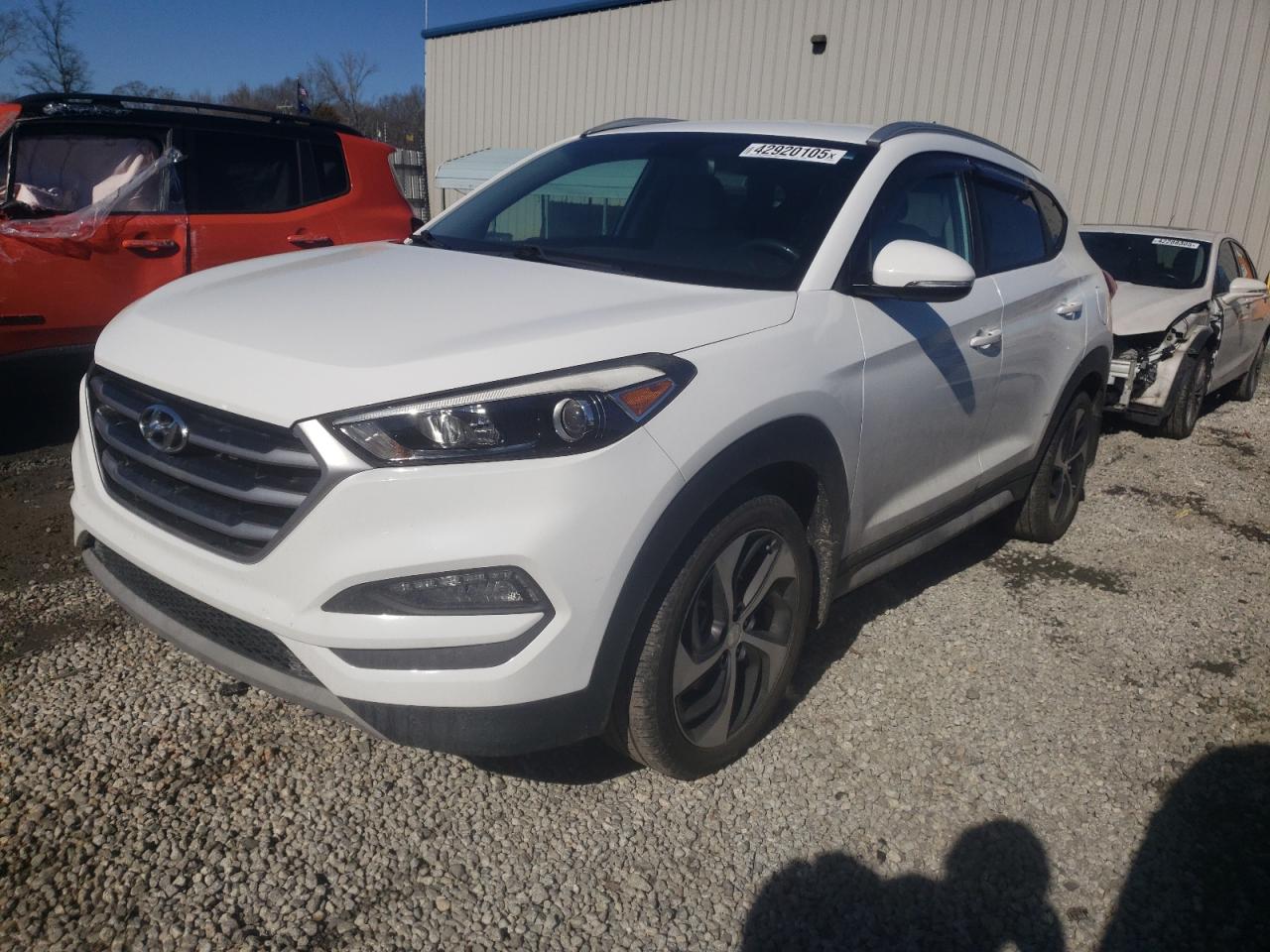 2017 Hyundai Tucson VIN KM8J3CA27HU444666