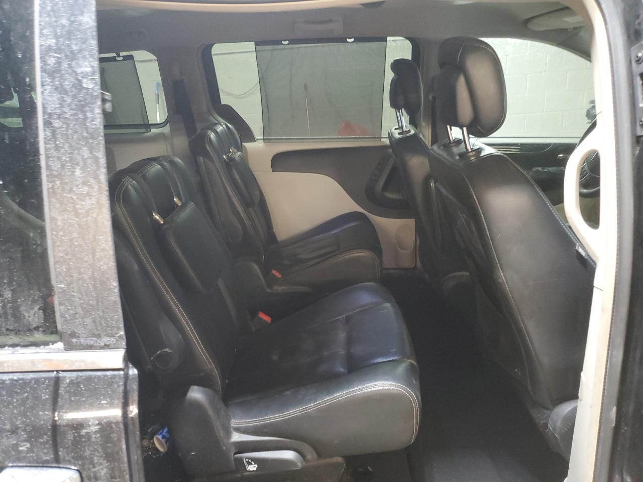2014 Chrysler Town & Country VIN 2C4RC1CG1ER165825 Copart auction photo, all over damage thumbnail 11